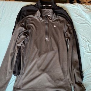 Nike half zips size small (2)